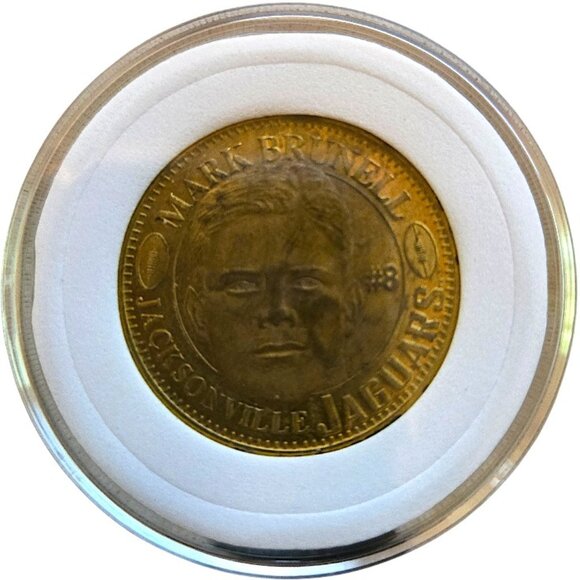 Mark Brunell #8 Jacksonville Jaguars 1996 Pinnacle QB Club Vintage NFL Coin - Picture 1 of 4